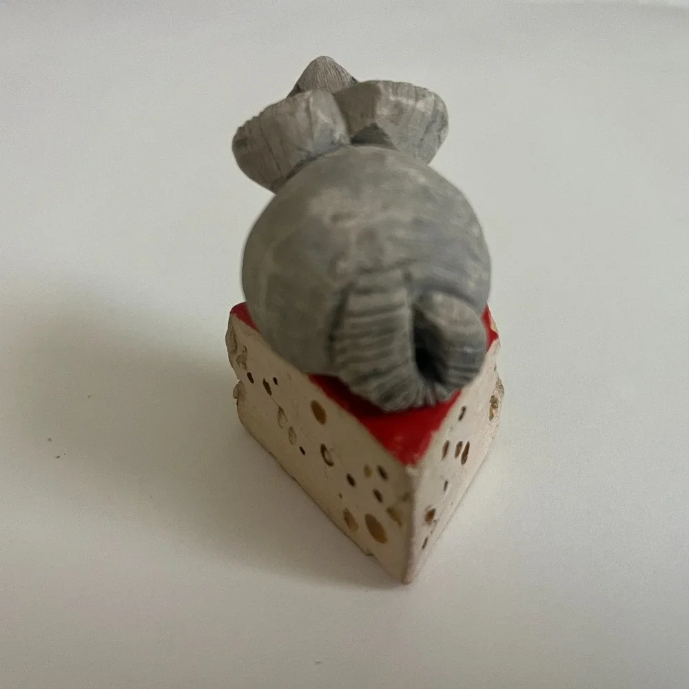 Vintage Mouse Cheese Wedge Resin Figurine Grey‎ Mouse Marked Miniature Decor